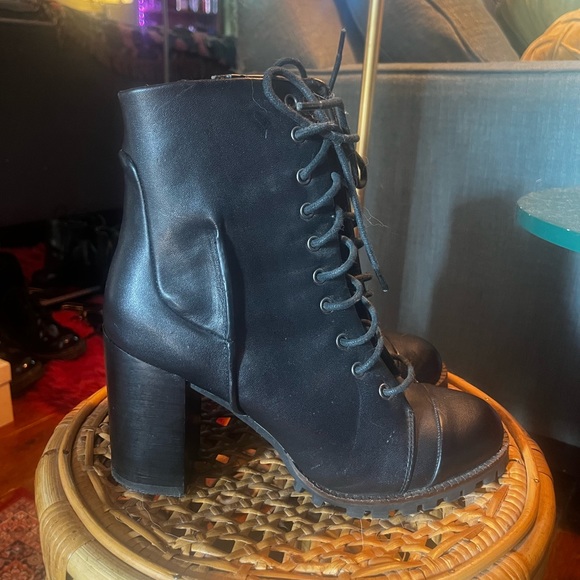 Lace Up High Heeled Combat Boot (black 7) - Picture 3 of 7